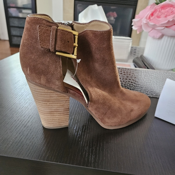 NEW Michael Michael Kors Adams Bootie Suede Brown Size 10 - Picture 8 of 8
